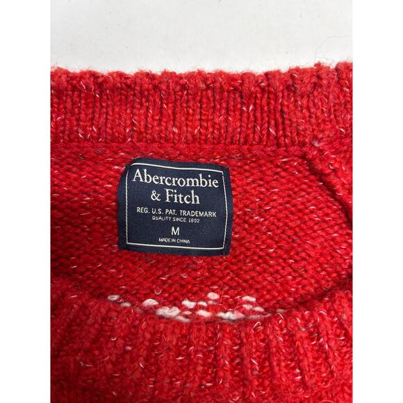 Abercrombie and Fitch Red and White Holiday Sweater in Size Medium - Picture 4 of 6